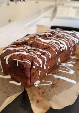Cinnamon Roll Banana Bread (Moist & Easy Recipe) 4 download 1